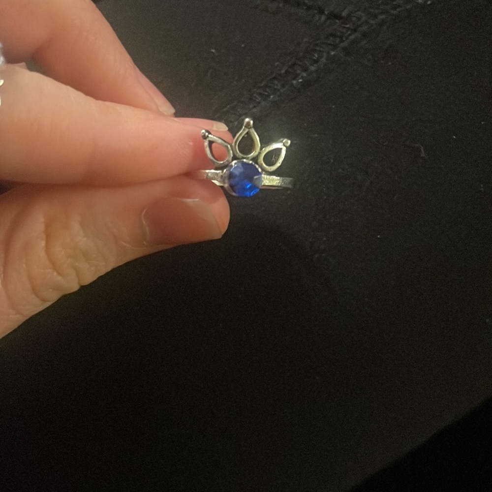 Blue jewel silver ring